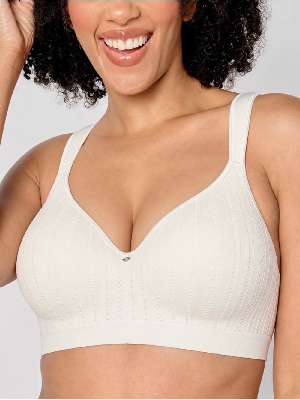 Breezies Seamless Pointelle Wirefree T-Shirt Bra Vanilla 36DDD A644712